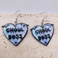 Macro λήψη από ακρυλικά σκουλαρίκια καρδιά GHOUL BOSS με σχέδιο ιστό αράχνης και νυχτερίδα - Στυλ Halloween Καρδιά GHOUL BOSS Διαβάθμιση (JE0834F)