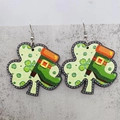 Pendientes de madera de trébol para San Patricio con botas de duende verde y dibujos - Estilo Trébol de Botas Verdes (JE0953E)