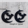 Orecchini a mezzaluna e pipistrello in acrilico nero glitterato per Halloween - Stile Mezzaluna Pipistrello (JE1006B)
