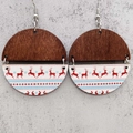 Pendientes navideños vintage de madera de nogal con motivos de alces y copos azules - Nogal Empalme Alce Rojo (JE1017F)