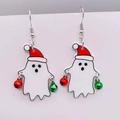 Geist-Ohrringe aus Acryl mit Weihnachtsmütze und kleinen roten und grünen Glocken - Gespenst mit Weihnachtsmütze (JE1185D)