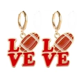 Créoles dorées avec thème football américain et pendentifs LOVE en émail rouge - Football LOVE Rouge