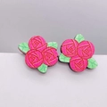 Pendientes de madera con rosas rosas y hojas verdes para regalo de San Valentín - Estilo de Flores de Rosa Agrupadas (JE1199S)