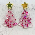 Roze acryl kerstboom oorbellen met gouden spiegelsterren en glanzende glitter pailletten - Spiegel Goud Ster Boom Stijl (JE1486A)