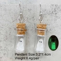 Pendientes luminosos de fantasma en botella para Halloween con ganchos plateados y corcho - Pendientes Fantasma En Botella De Deseos Luminoso (JE1496A)