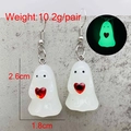 Pendientes de fantasma blanco 3D que brillan en la oscuridad para Halloween - Pendientes Fantasma Con Corazón (JE1407A)