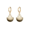 Boucles d'oreilles dorées style océan avec pendentifs de coquillages aux détails fins - Coquille Saint-Jacques Dorée (JE1541E)