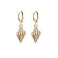 Boucles d'oreilles dorées en forme de coquillage avec pendentif conque gravé - Conque Longue Dorée (JE1541G)