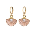 Boucles d'oreilles coquillage rose avec perle blanche et monture dorée élégante - Coquillage Perle Rose Clair (JE1541Q)