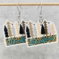 Orecchini albero di Natale in legno con stampa leopardata e scritta Tree Season su fondo grigio - Pino Scintillante (JE1405C)