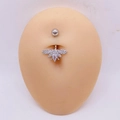 Piercing de nombril abeille argentée avec zircon AAA sur un modèle en silicone - 1,6*10*5mm / Style Abeille Argent (JE1658G)