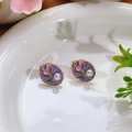 Pendientes vintage ovalados en esmalte púrpura con diseño floral y perla blanca - Estilo de Rama Floral Rosa con Esmalte Púrpura Ovalado (Spring 0018)