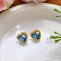 Pendientes de corazón vintage con motivo floral azul y perla en color oro - Estilo de Perla Artificial con Flores de Corazón Azul (Primavera 0046)