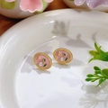 Pendientes ovalados de estilo vintage con motivos florales rosas e incrustación de perla - Diseño de hojas ovaladas de esmalte rosa (Primavera 0025)