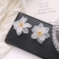 Elegant frosted white petal earrings with golden center in Korean floral style - Frosted White Flower Earrings (HZS596-10)
