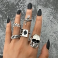 Detail of 5-piece retro silver ring set with skull, snake and ace of spades motifs - Gothic Skull Snake And Spades 5-Piece Set (HS0040-4)