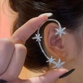 Eleganter silberner Stern-Ohrclip mit funkelnden Zirkonia für Ohren ohne Löcher - Schneeflocke Stern Stil