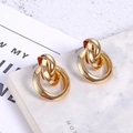 Moderne ineinandergreifende goldene Doppel-Creolen mit hochglanzpoliertem Finish - Gold Ineinandergreifender Doppelring Stil (HS0038-28)