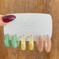 Three-pair C-shaped earring set featuring green marble resin and golden metal hoops - Green Marble Gold Pink (HS0032-5)