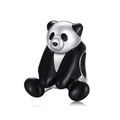 Dettaglio macro di un ciondolo a forma di panda in argento S925 con smalto nero lucido - Stile Forma Panda Gigante (CCT440)