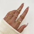 Set van 8 gouden ringen met vlinder en strass steentjes, elegante sieraden voor haar - Verstelbaar Open / Strik Strass Modestijl (HS701-16) / 8-delige set / Goud