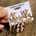 Lot de 9 boucles d'oreilles vintage dorées avec perles sur carte de présentation - 9 Paires Géométrique Perles Artificielles Or (HS529-44)