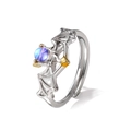 Anillo de murciélago ajustable en metal plateado con incrustación de piedra luna - Murciélago Cuenta Azul Plata (HS924-5)