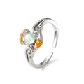 Anillo ajustable de plata con piedra lunar redonda y patrones de nubes doradas - Piedra de Luna Irisada Ola (HS924-6)