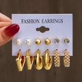 Set van 6 paar goudkleurige geometrische oorbellen met parels en kristallen op kaart - Parel en Strass Oorknopjes Set (HS1484-5) / 6 paar set / Goud