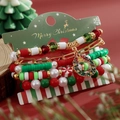 Set de pulseras multicapa navideñas con cuentas rojas y verdes y dije de corona - Estilo Cuentas Rojo Verde Blanco En Capas Con Guirnalda (HS1576-7)
