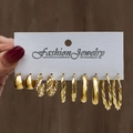 Set van vijf gouden geometrische oorringen met parelaccenten op een kaartje - Parel Omwikkelde en Gepolijste Hoepel Oorbellen Set (HS1484-37) / 5 Paren Set / Goud