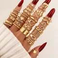 Set di anelli dorati con ciondoli a cuore, motivi a farfalla e dettagli con perle - Stile Oro (HS1546-36) / Set di 30
