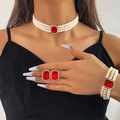 Schmuckset mit drelagigem Perlen-Choker und roten Edelstein-Anhängern in Gold - Roter Edelsteinstil (HS1698-2)
