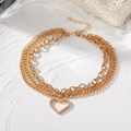 Collier doré à trois rangs avec pendentif cœur évidé et fermoir mousqueton - Style Pendentif Cœur Trois Couches Doré (HS1705-6)