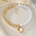 Elegante collar de cuentas doradas y perlas con colgante de corazón en plato cerámico - Estilo Corazón de Cadena de Cuentas Patchwork Oro Blanco
