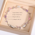 Vista macro del bracciale a vite in argento con cristalli marquise rosa e viola - Argento (Blu Rosa)
