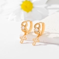 Elegante goldene Creolen mit Zirkonia und feinem Kreuzanhänger für stilvolle Frauen - Einzelner Zirkonia-Hohlkreuz-Stil (EH054)