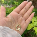 Collana con ciondolo lettera Q placcata oro 18K con pietre di zirconi bianchi - Oro 18K / Oro Q
