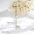 Collana con ciondolo lettera L dorata con zirconi incastonati e dettagli misure - Lettera L - Oro
