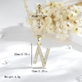 Collana placcata oro 14K con ciondolo lettera N in zirconi e dettagli delle misure - Lettera N - Oro