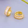 Luxe gouden oorringen met marquise geslepen zirkonia kristallen voor een chique look - 24K / Goud (JQH0426-GG)