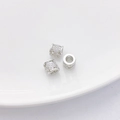 Tres dijes de barril plateados con diseño de malla hueca y circonitas blancas brillantes - 7# Malla Hueca de Agujero Grande (6*7mm)