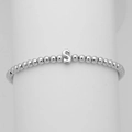 Dettaglio del bracciale a sfere argentate con ciondolo a lettera S 3D stile palloncino - Lettera S (DB241104-S)