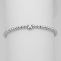 Dettaglio del bracciale a sfere argentate con un lucido ciondolo a forma di lettera X - Lettera X (DB241104-X)