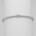 Dettaglio del bracciale a sfere argentate con un ciondolo a lettera Y in stile bubble 3D - Lettera Y (DB241104-Y)