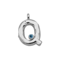 Detail van zilveren letter Q hanger met boze oog kraal en gehamerde textuur - Letter Q (DN241213-Q) Hanger Zonder Ketting