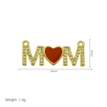 Vue détaillée du pendentif MOM mesurant 24x10 mm avec coeur rouge et zircons - Style MOM Cœur (DN250207-B) Pendentif Seul (Sans Chaîne)