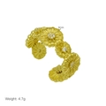 Détail de la bague fleur marguerite dorée 9mm avec poids de 4,7g et anneau réglable - Style Marguerite Reliée (DR250301-G)