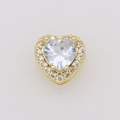 Dettaglio del ciondolo a cuore in oro 18k con scintillanti zirconi cubici incastonati - Aprile (Solo pendente (senza catena))