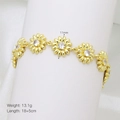 Detail of gold sunflower bracelet showing 11mm flower diameter and 18+5cm chain length - Daisy With Zirconia Inlay Style (DB250805-B)